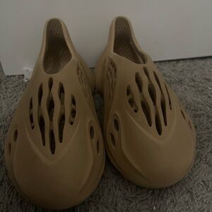 Yeezy Foam Runner 'Ochre'